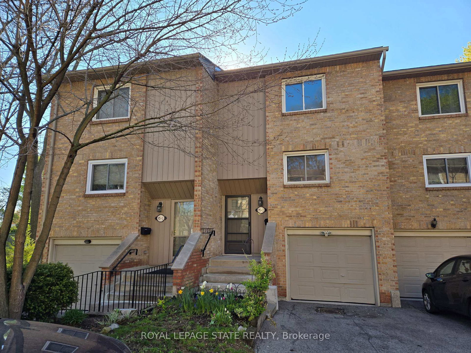 95-fonthill-road-hamilton-ontario-x13186016