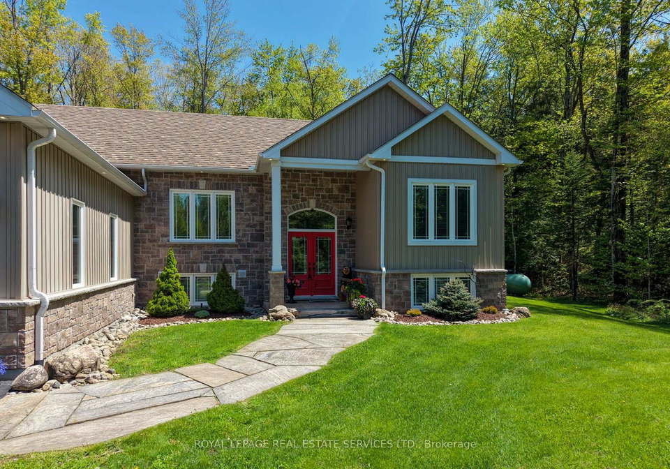 1045-tower-crescent-gravenhurst-ontario-x13186146