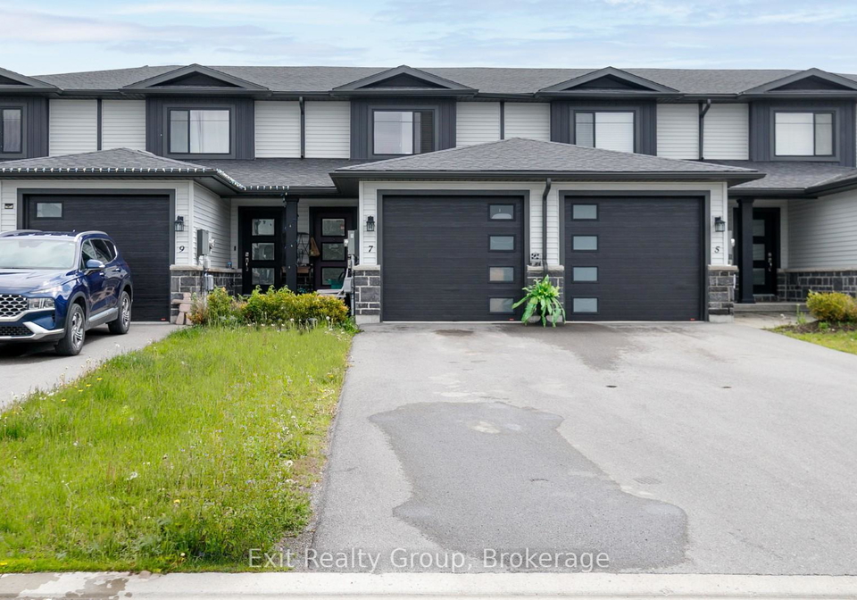 7-dewal-place-belleville-ontario-x13187534