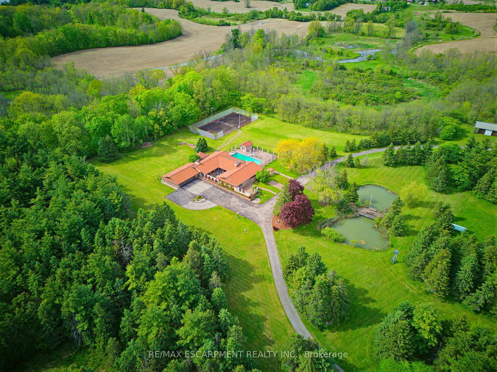 4274-highway-56-hamilton-ontario-x13187822
