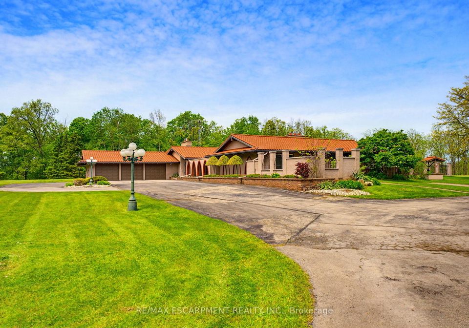 4274-highway-56-hamilton-ontario-x13187822