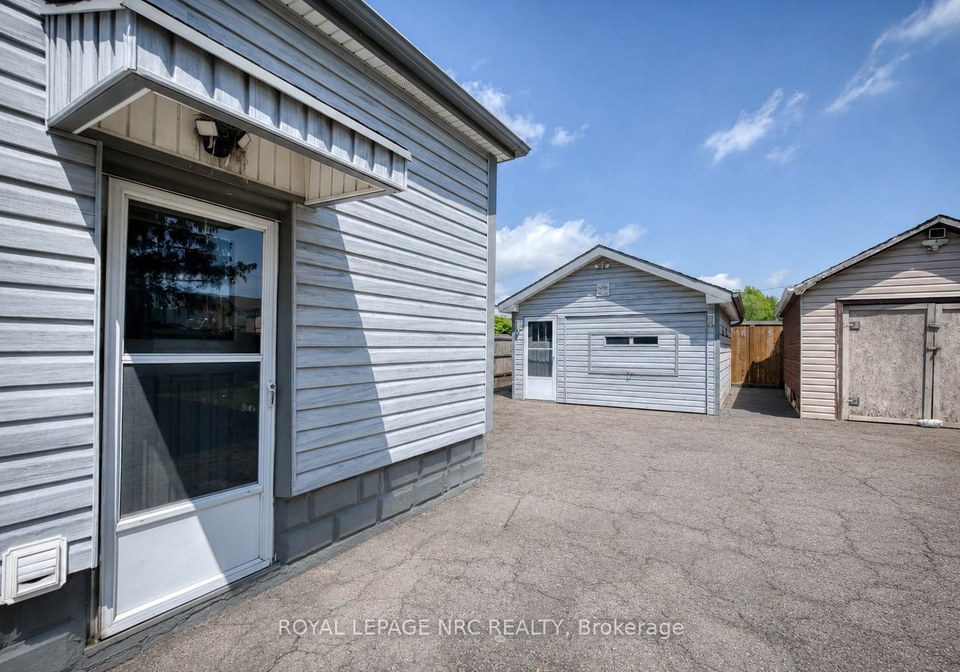 498-scholfield-avenue-n-welland-ontario-x13187860