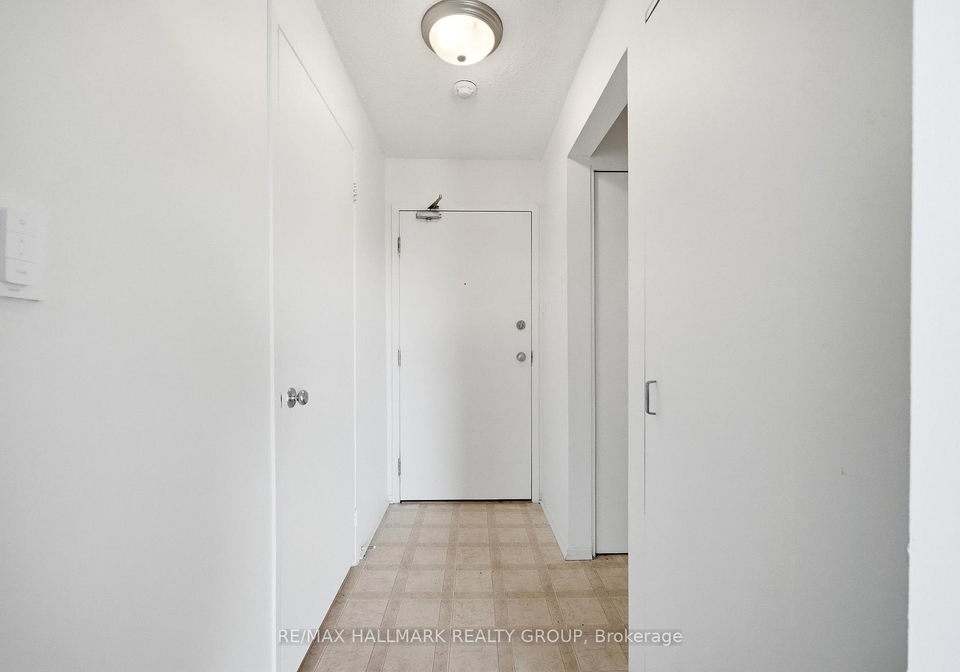 270-brittany-drive-ottawa-ontario-x13188472