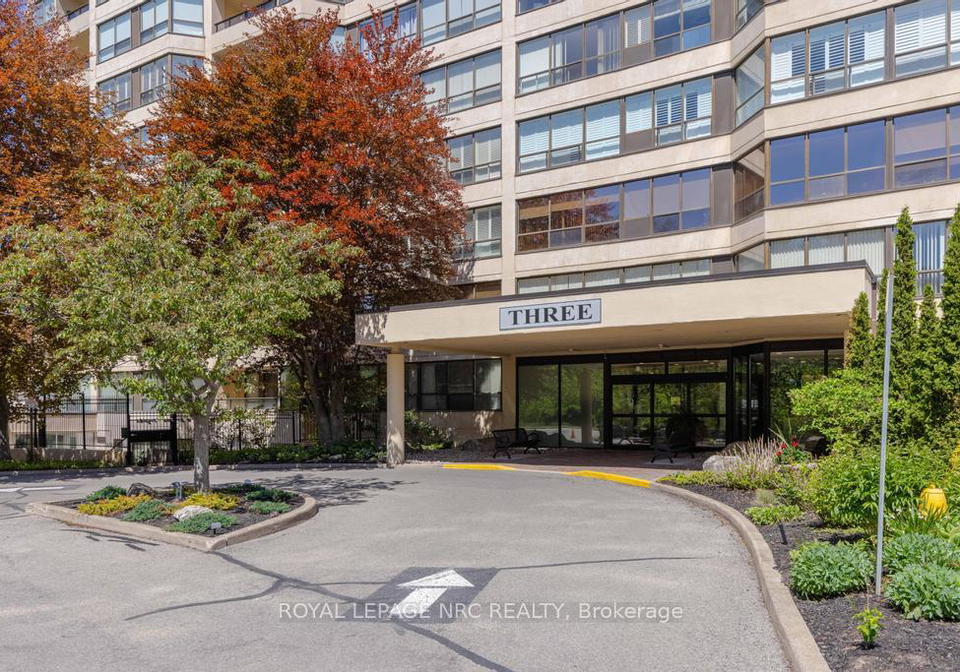 3-towering-heights-boulevard-st-catharines-ontario-x13188912