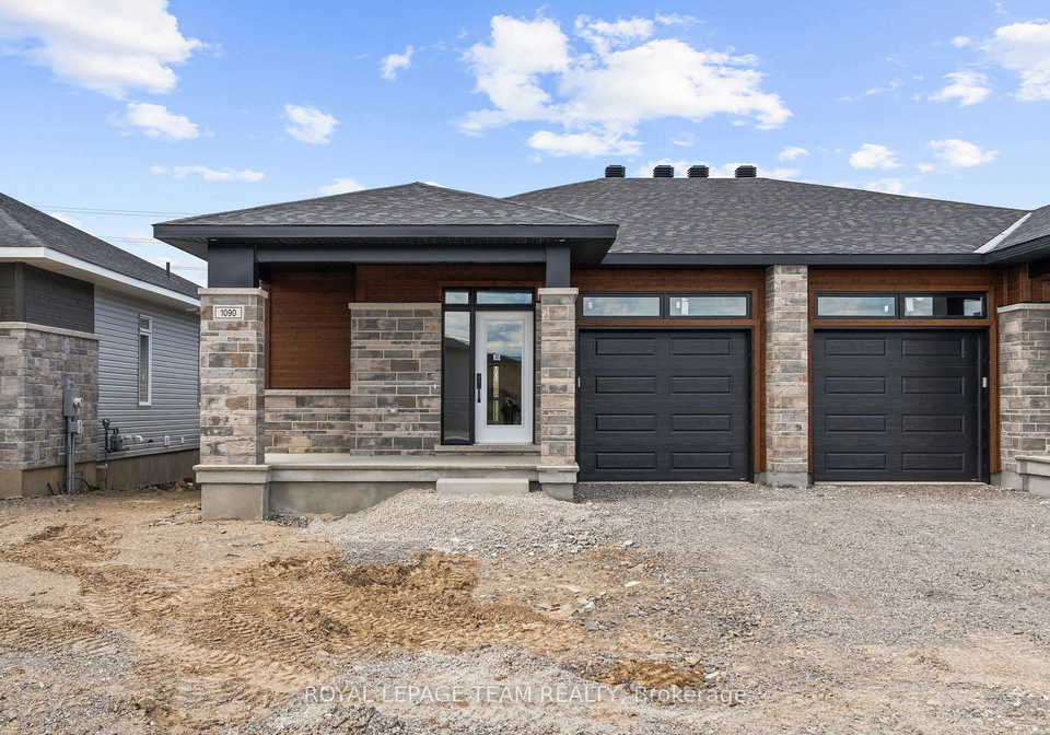 1090-moore-street-brockville-ontario-x13192814