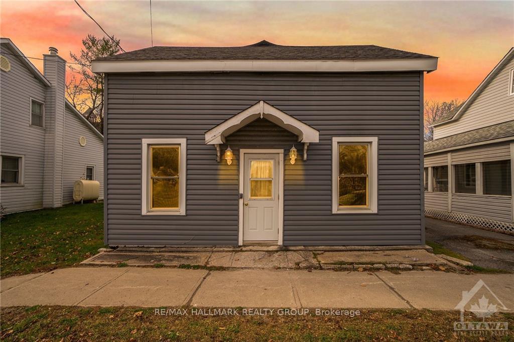 86-george-street-lanark-highlands-ontario-x13194124