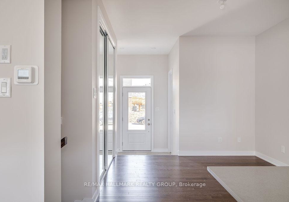 12-tenuto-lane-ottawa-ontario-x13194754