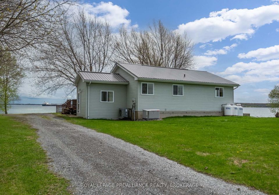 4205-highway-96-frontenac-islands-ontario-x13196060