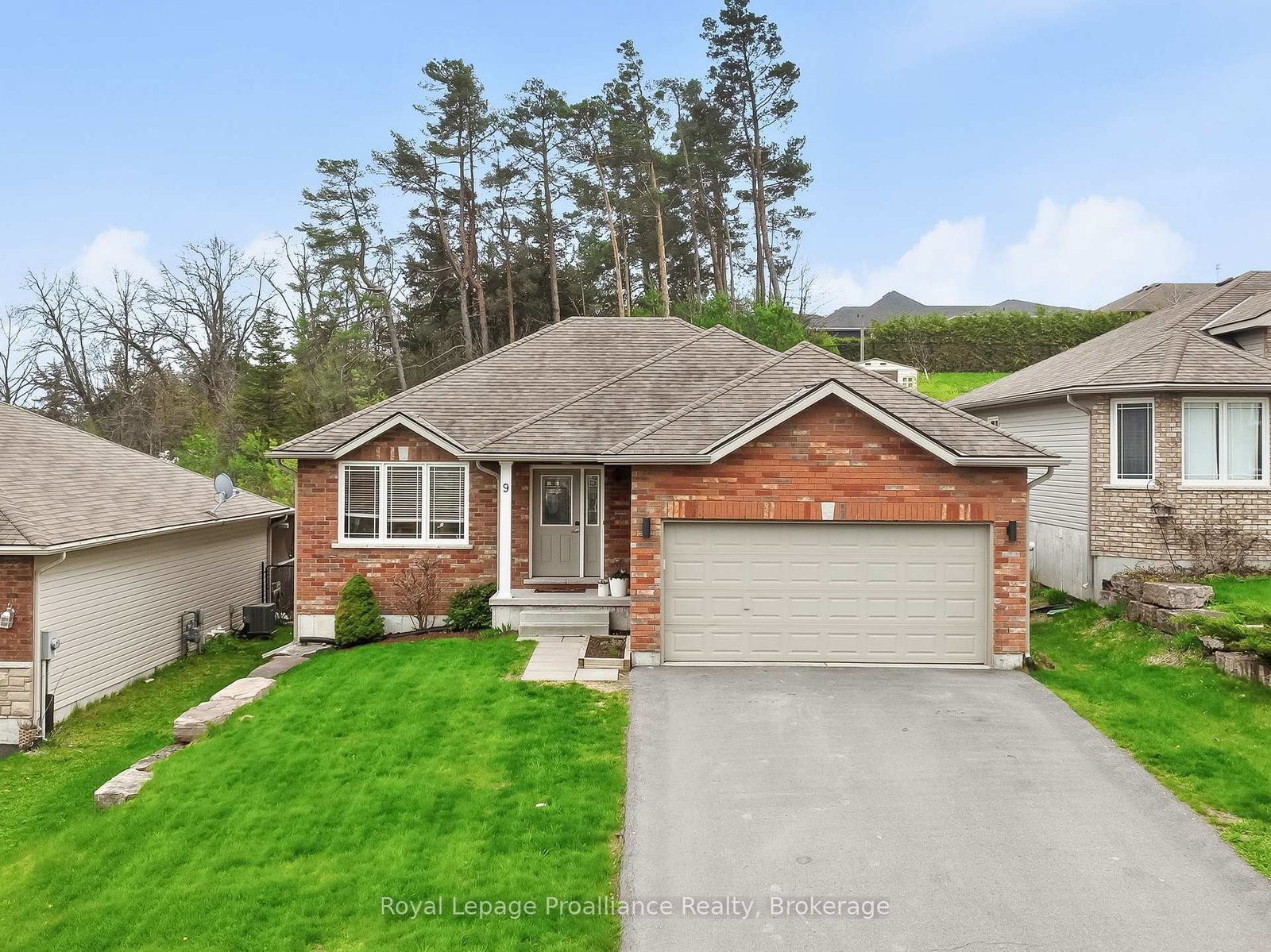 9-mitchell-drive-quinte-west-ontario-x13196072