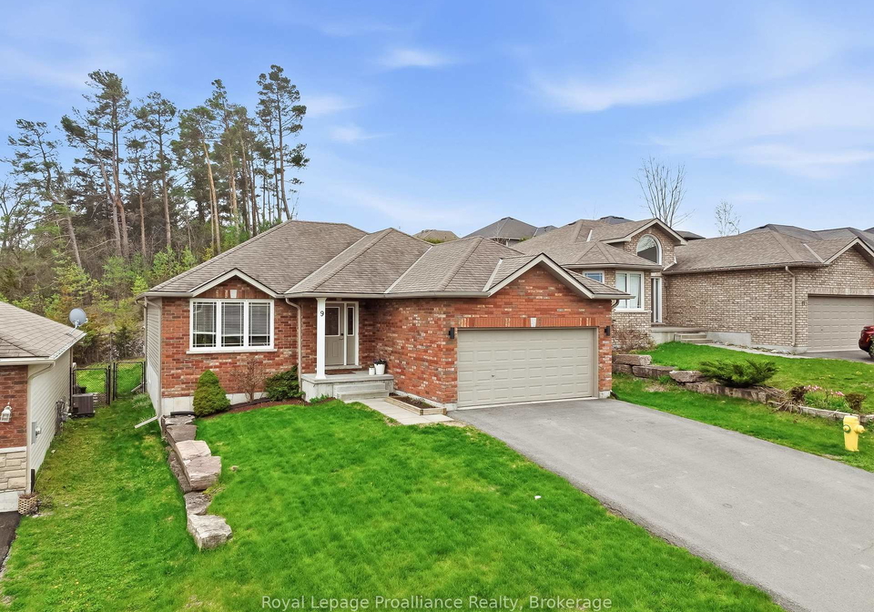 9-mitchell-drive-quinte-west-ontario-x13196072