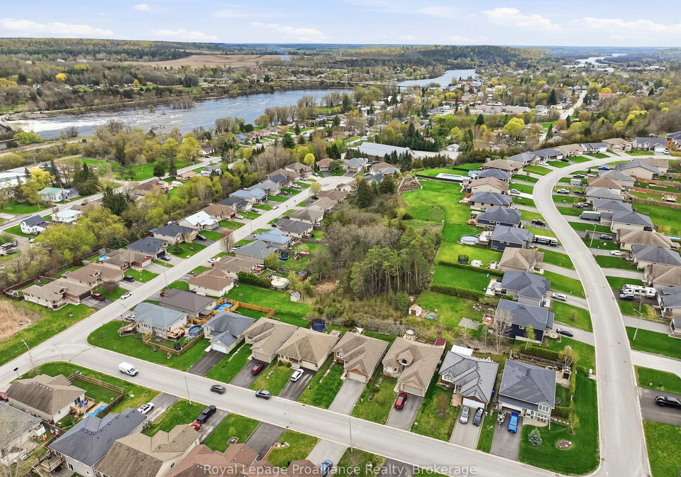 9-mitchell-drive-quinte-west-ontario-x13196072