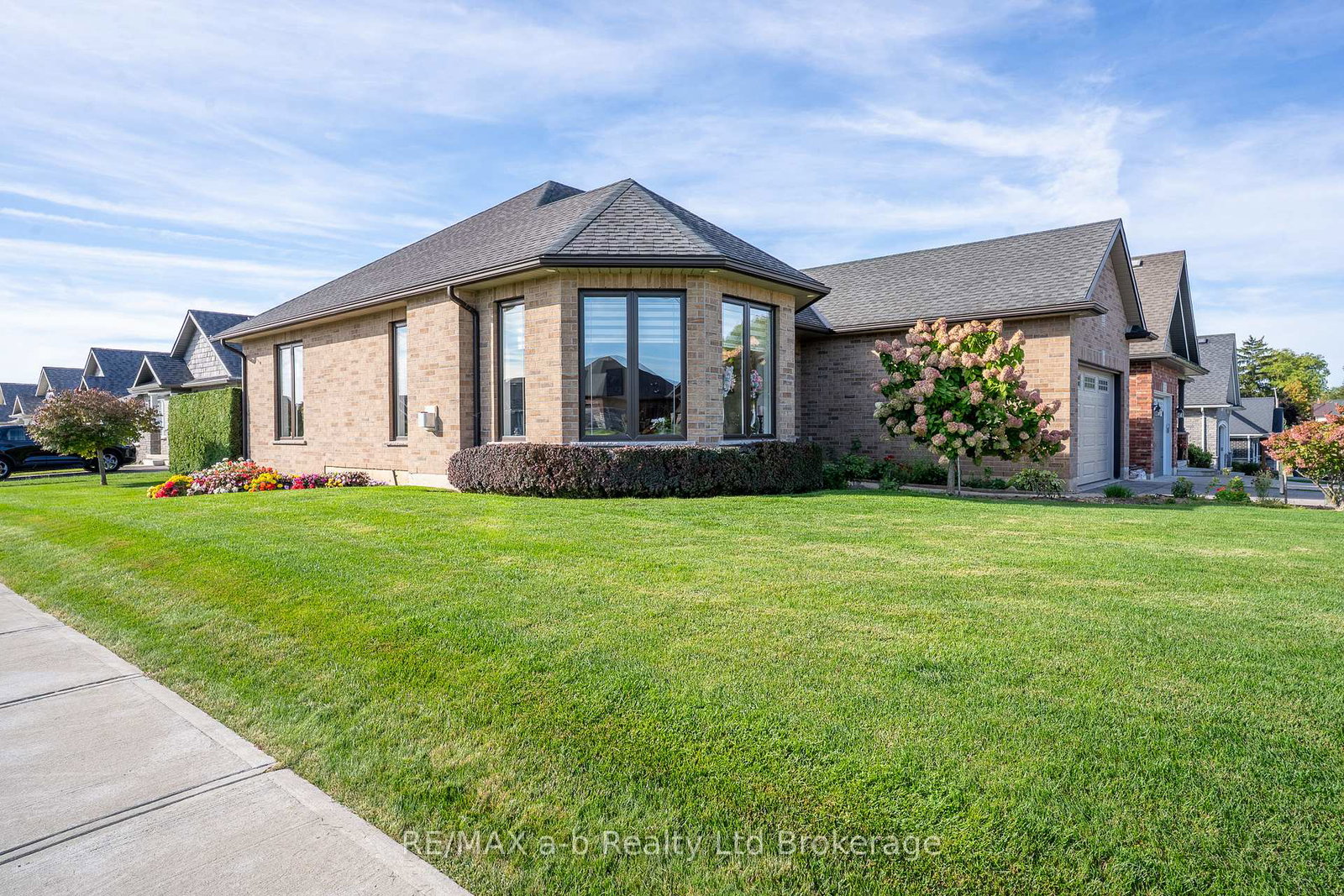 220-poldon-drive-norwich-ontario-x13196116