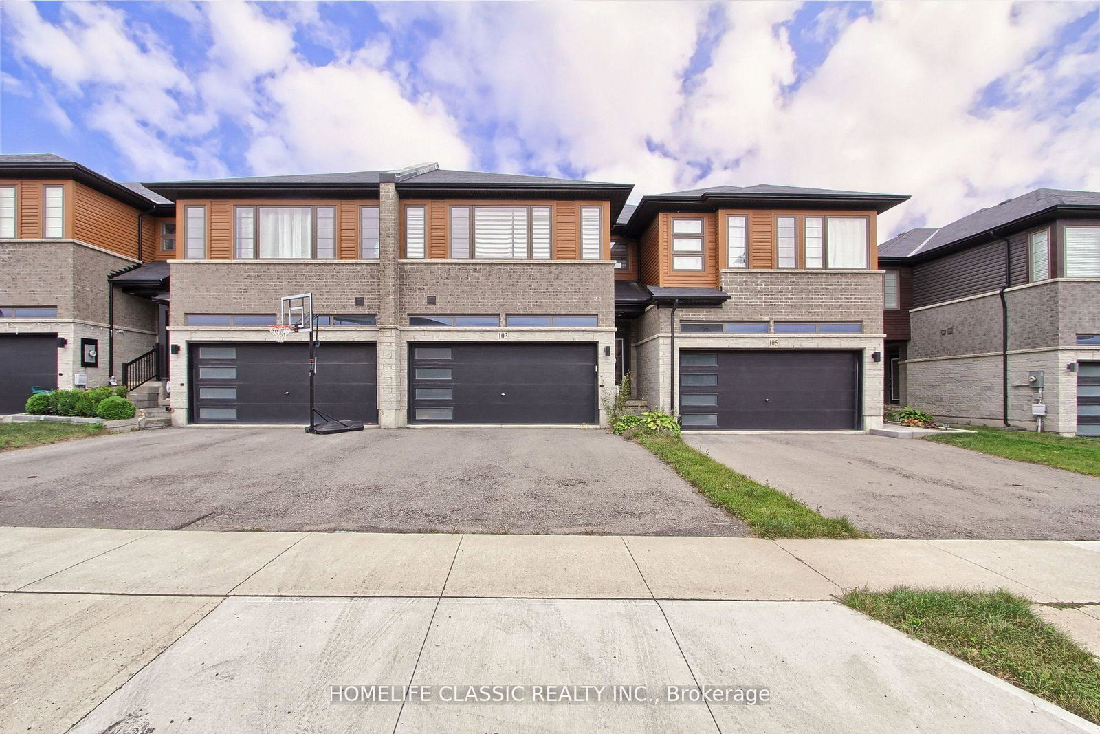 103-greenwich-avenue-hamilton-ontario-x13196442