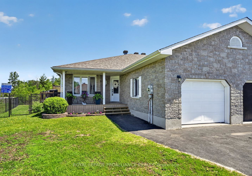 5500-meadowbrook-drive-south-dundas-ontario-x13198614