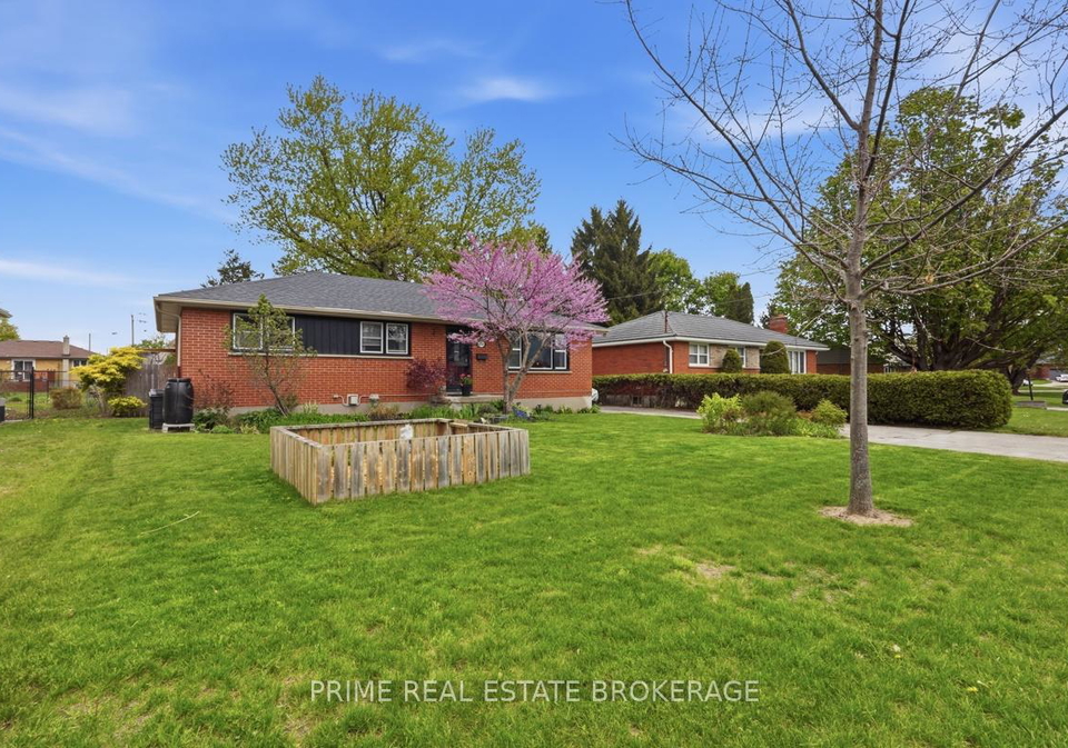 6734-beattie-street-london-south-ontario-x13199470