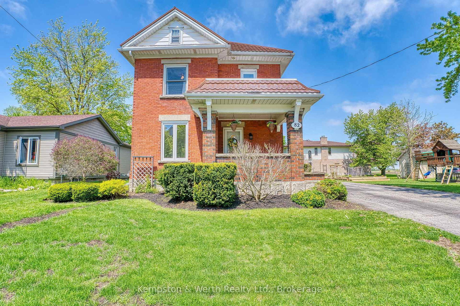 82-main-street-n-perth-east-ontario-x13200014