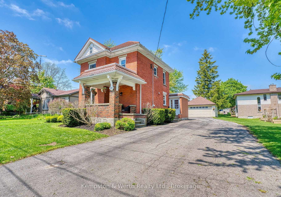 82-main-street-n-perth-east-ontario-x13200014