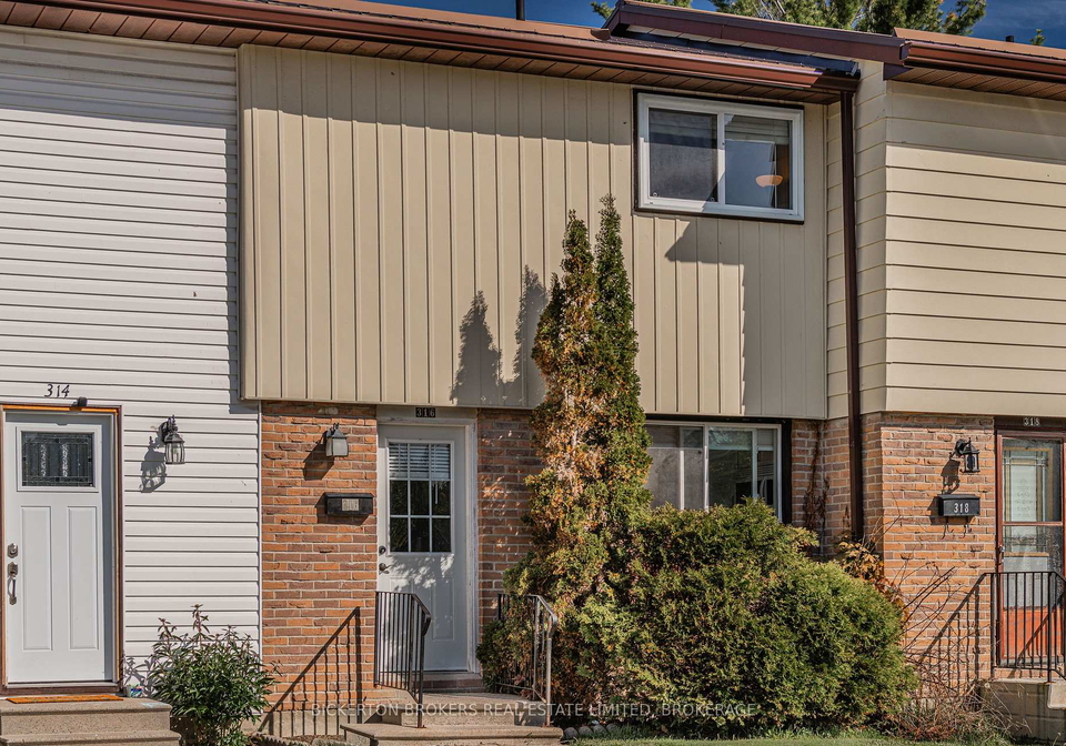 316-forsyth-street-gananoque-ontario-x13201104