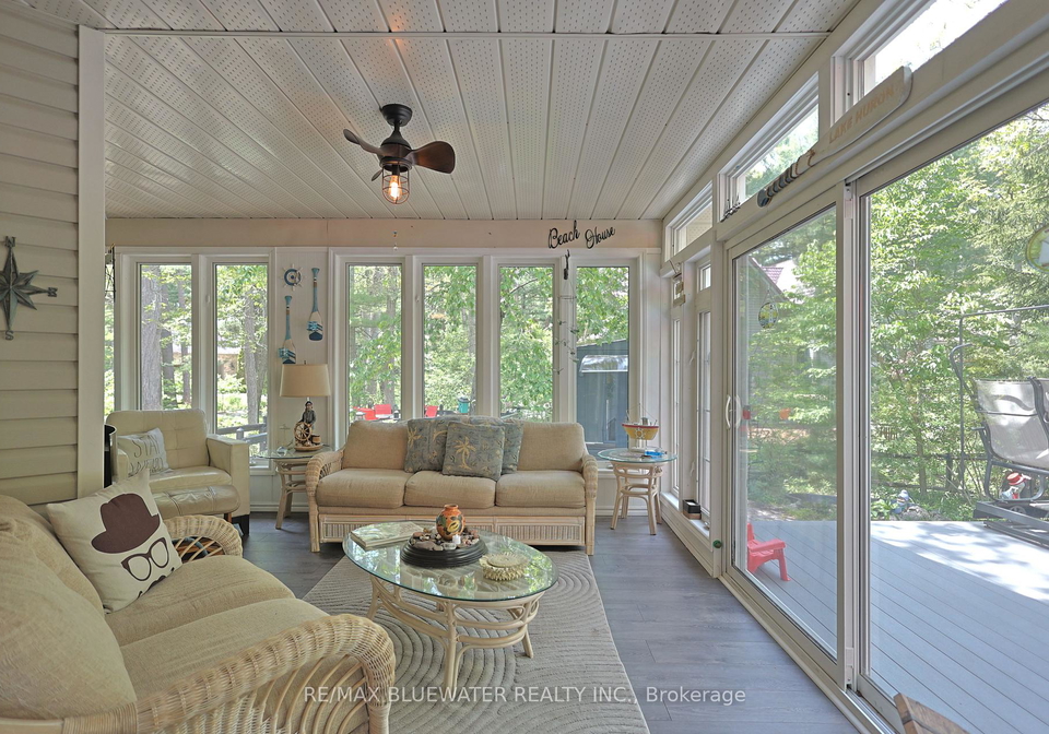10419-pinetree-drive-lambton-shores-ontario-x13202308