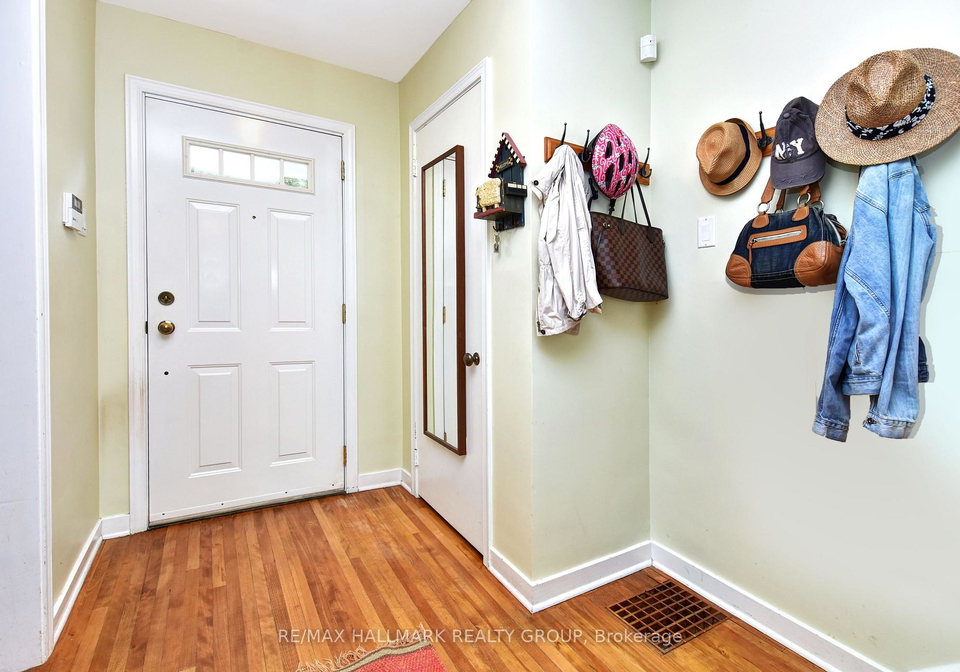 32-arundel-avenue-ottawa-ontario-x13202428