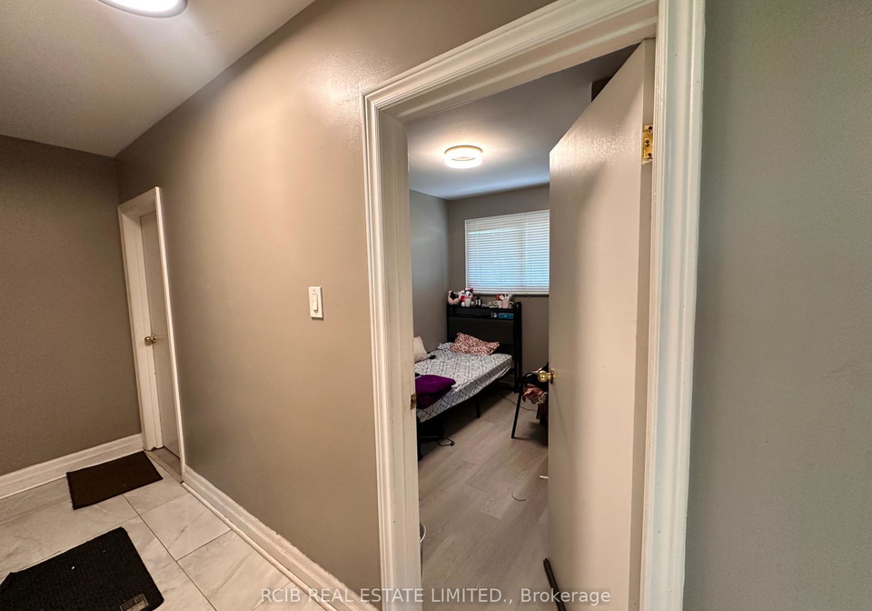 1302-hillcrest-avenue-london-east-ontario-x13202552