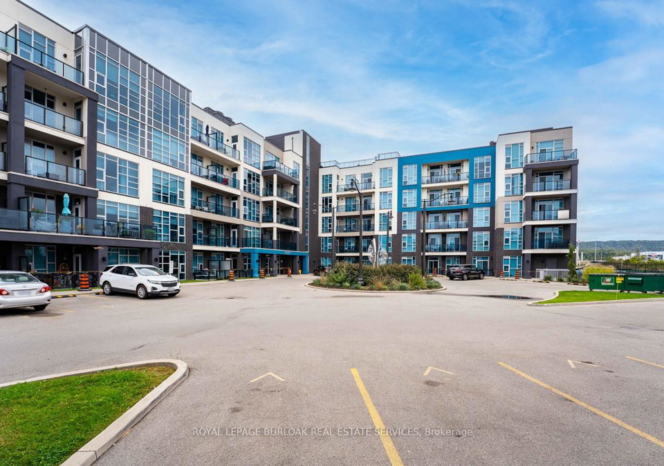10-concord-place-grimsby-ontario-x13202904
