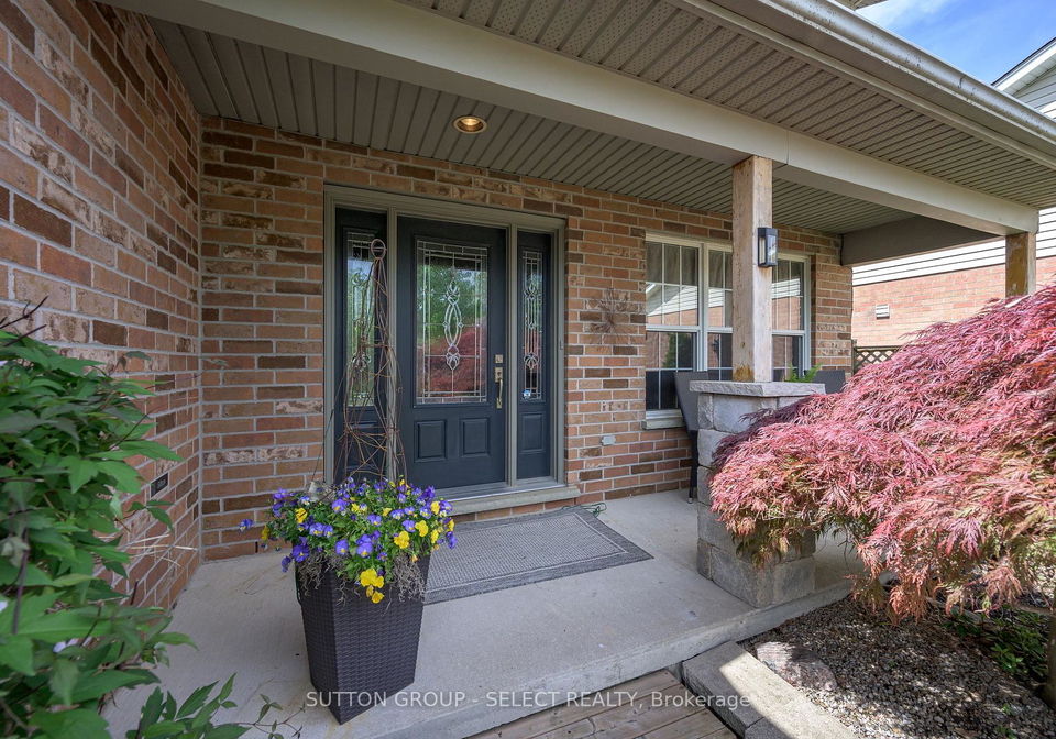 1864-downes-court-london-north-ontario-x13203570