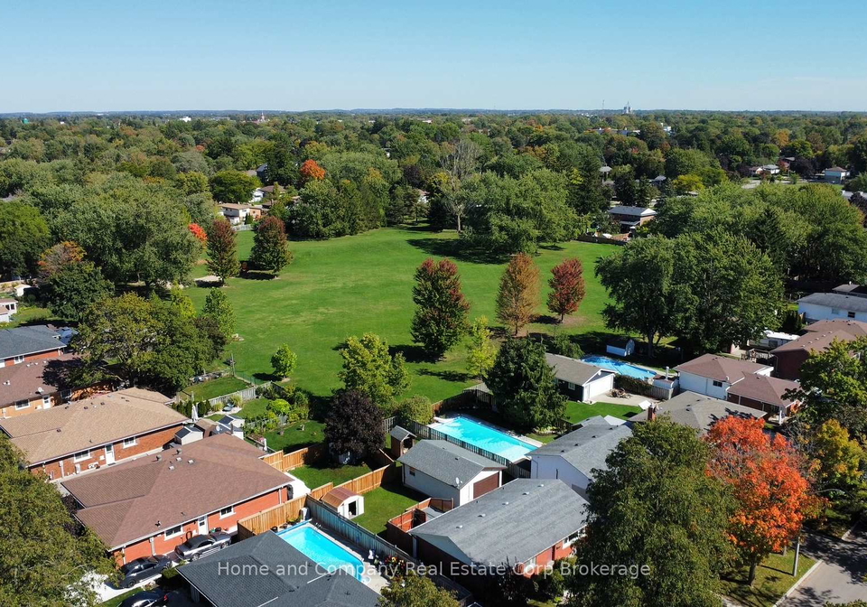 292-redford-crescent-stratford-ontario-x13204260