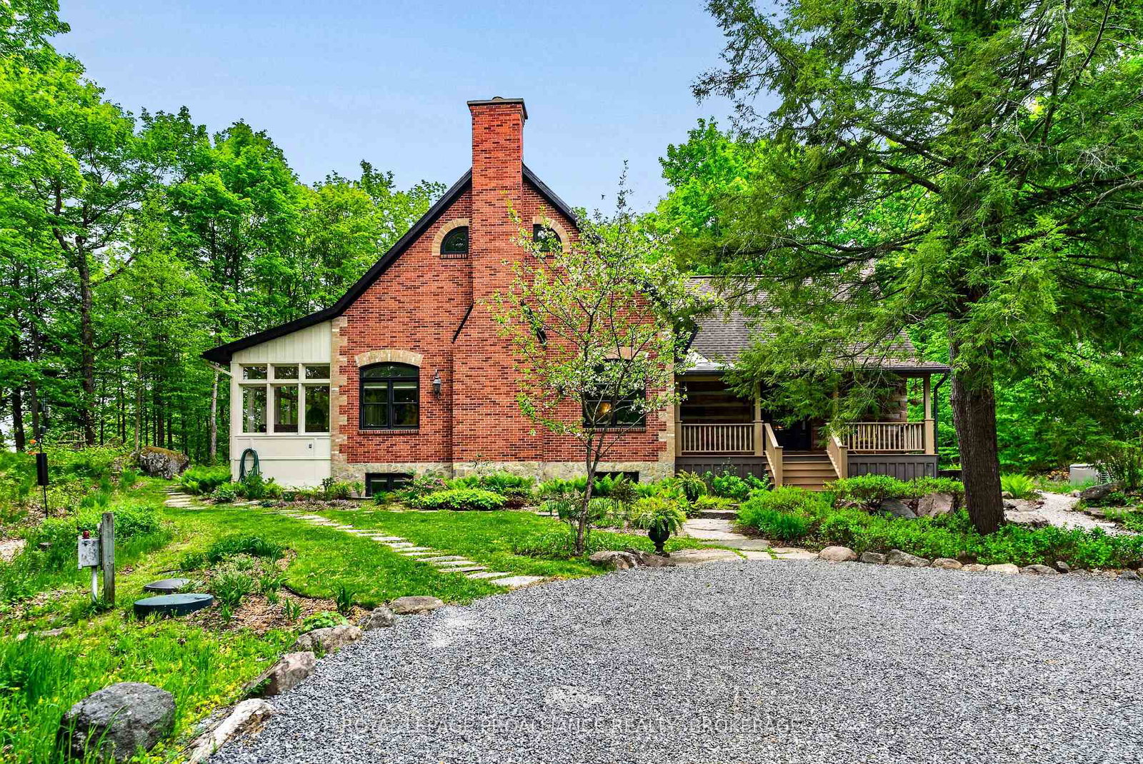 1203-bygrove-lane-tay-valley-ontario-x13204872