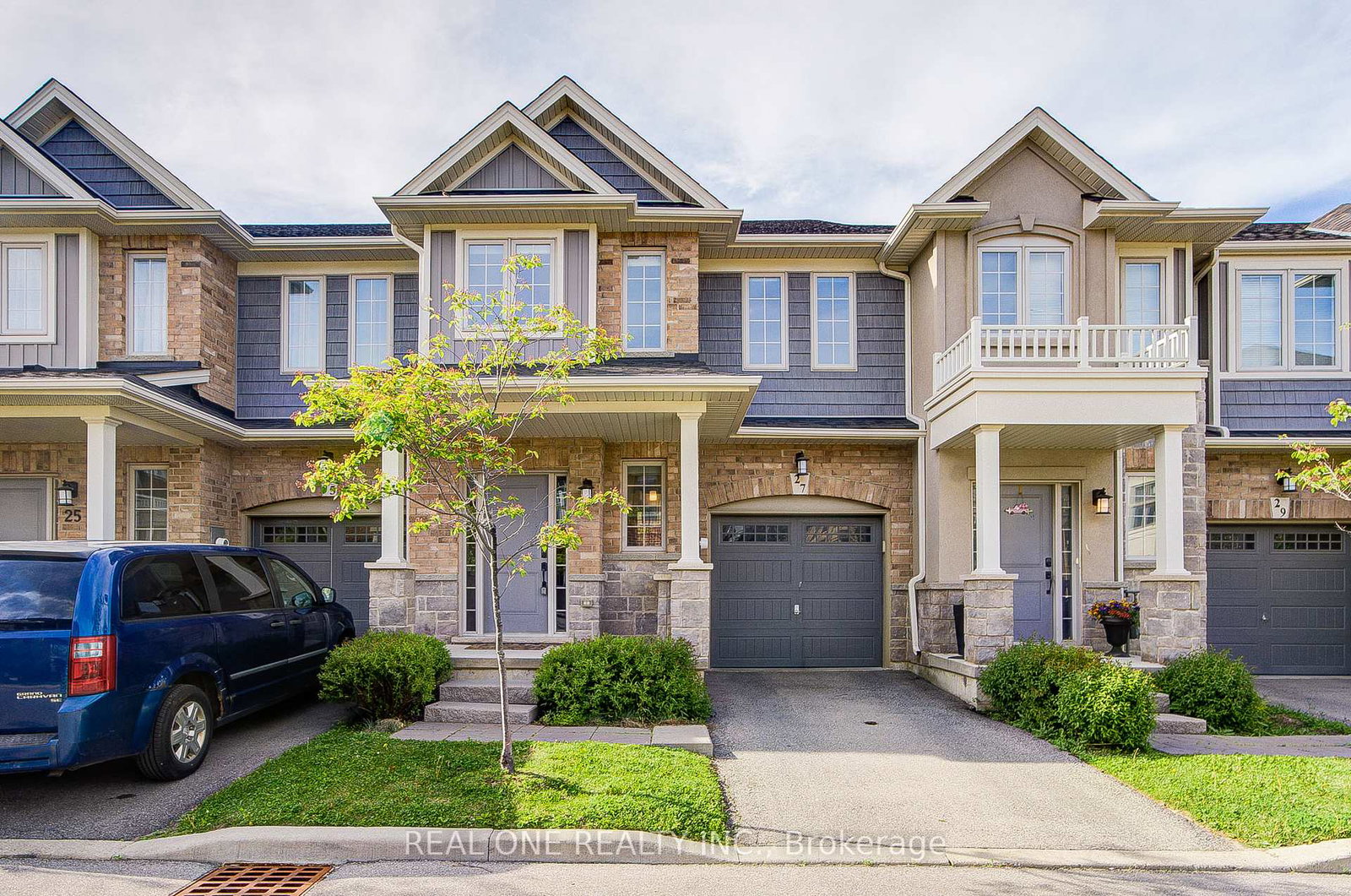 27-dresser-lane-hamilton-ontario-x13204874