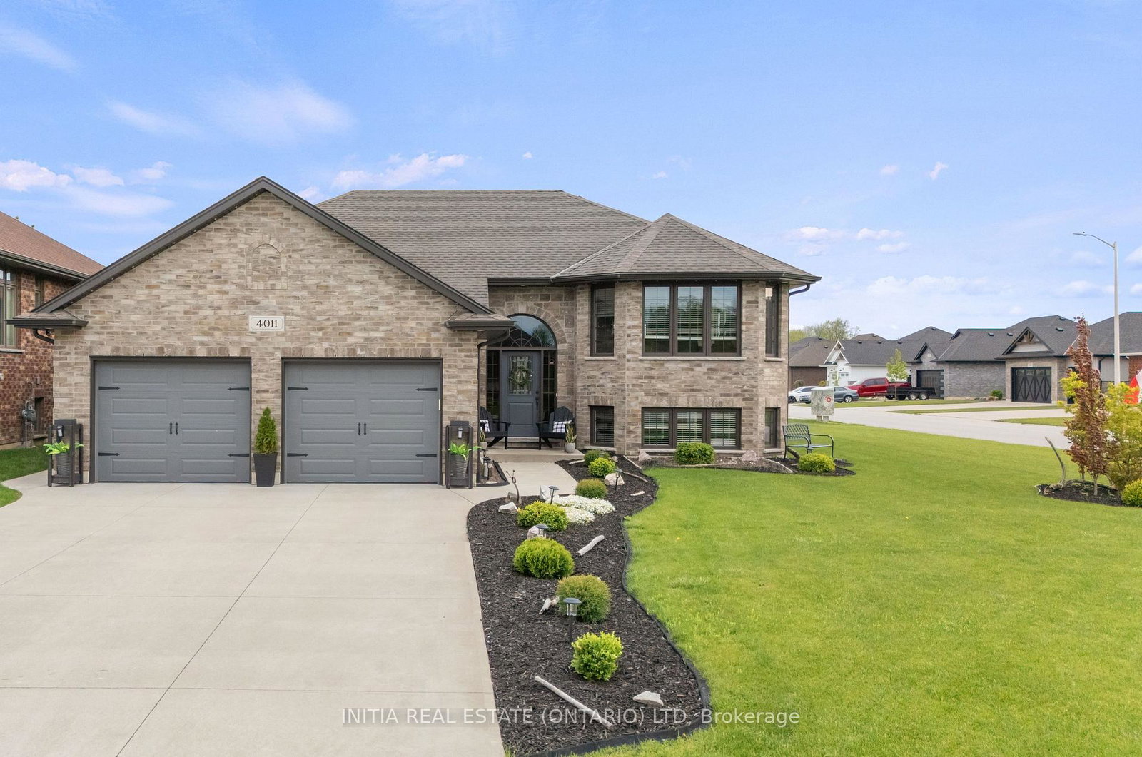 4011-englehart-drive-petrolia-ontario-x13205076
