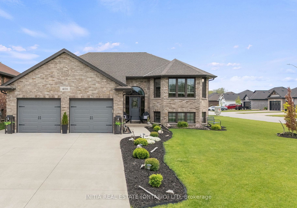 4011-englehart-drive-petrolia-ontario-x13205076