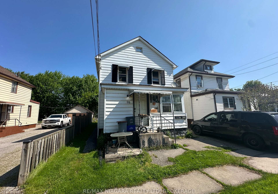 98-st-arnaud-street-port-colborne-ontario-x13205382