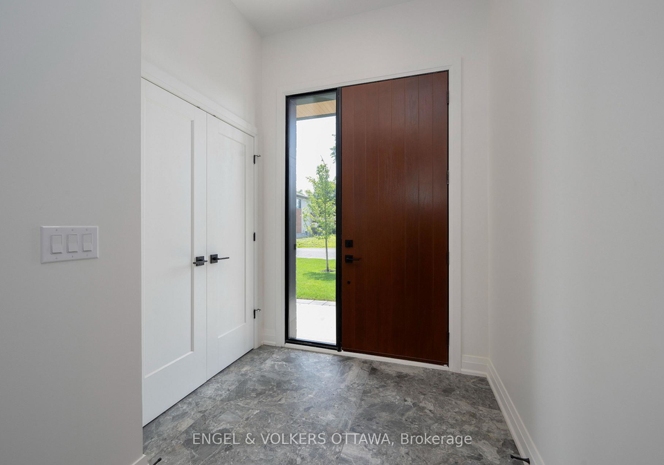 75a-granton-avenue-ottawa-ontario-x13206046