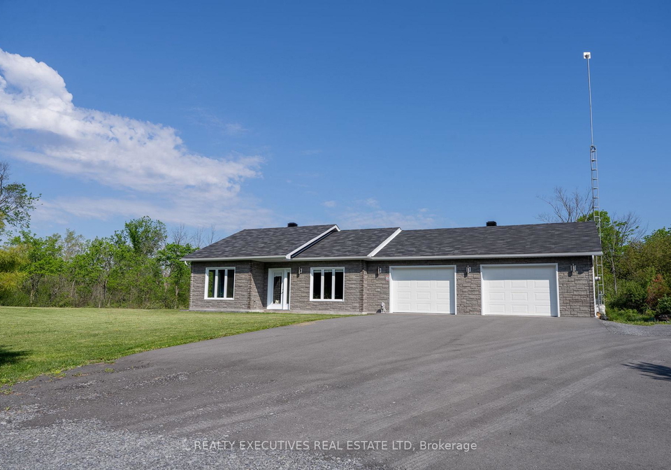 14029-concession-7-8-concession-north-stormont-ontario-x13206204