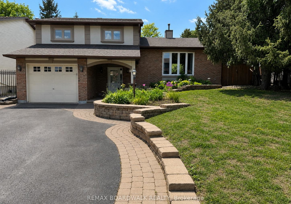 22-bartley-crescent-ottawa-ontario-x13206304