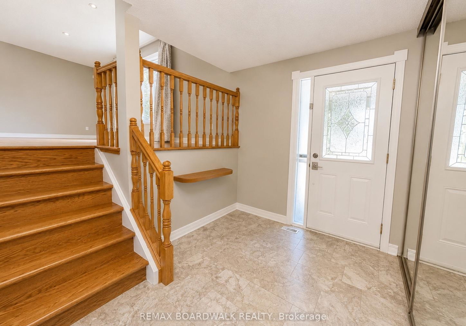 22-bartley-crescent-ottawa-ontario-x13206304