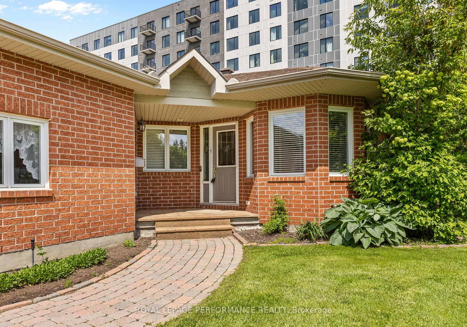 7-roseglen-private-ottawa-ontario-x13206726