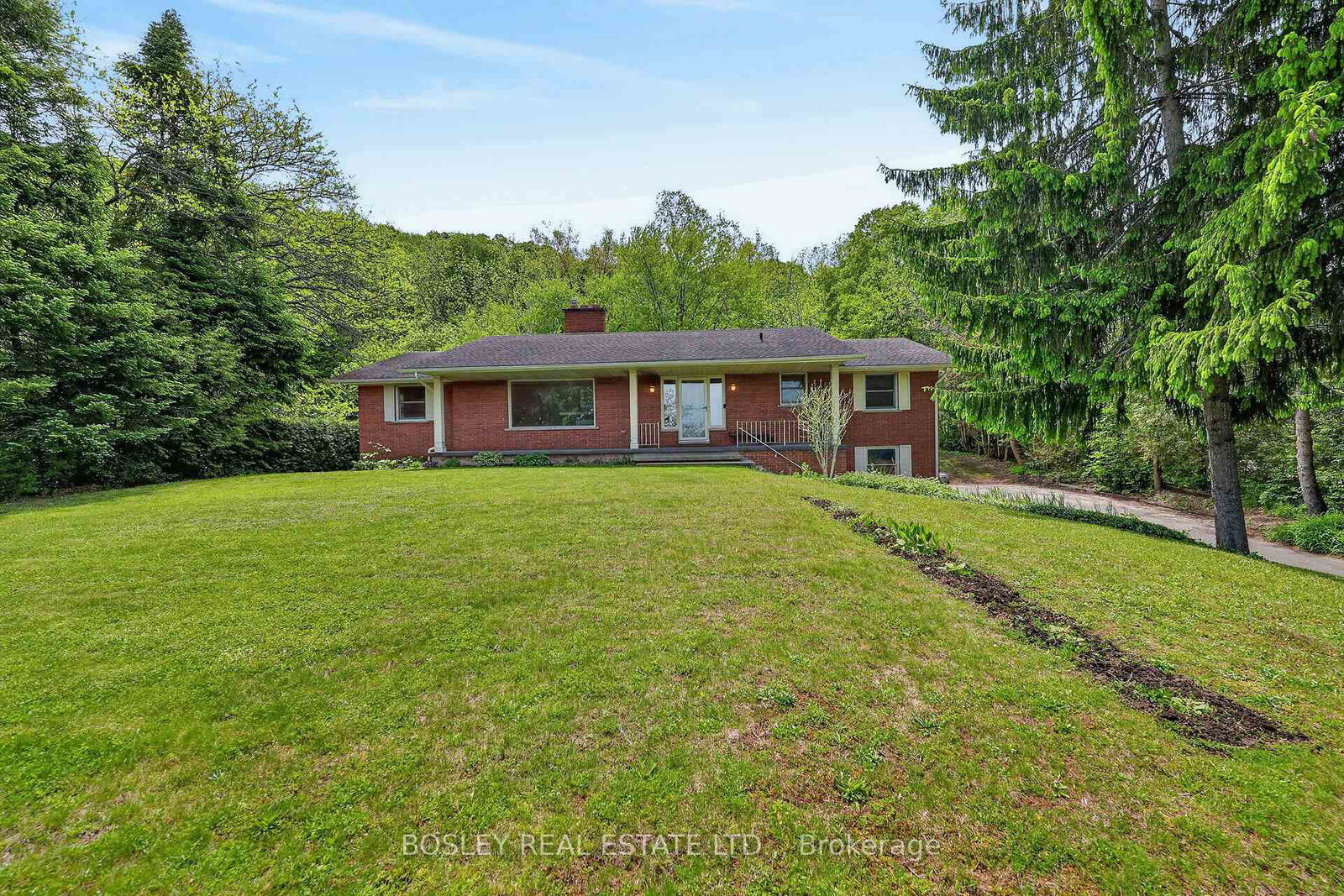 12-sheppard-crescent-niagara-on-the-lake-ontario-x13206738