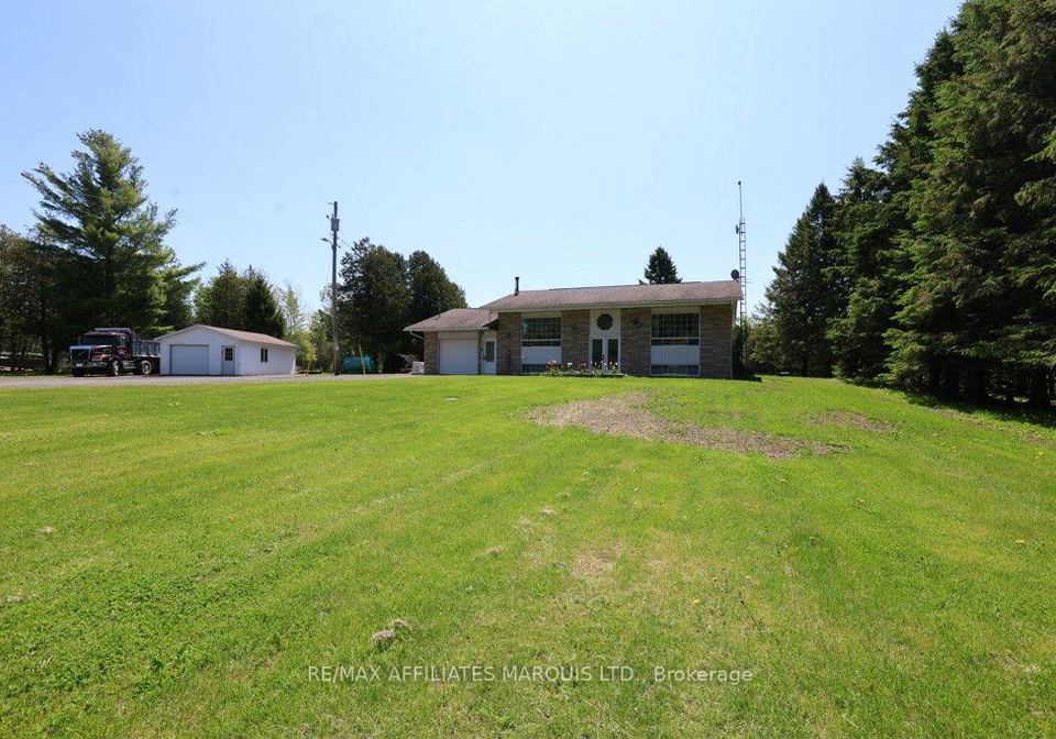 18990-kenyon-conc-road-4-north-glengarry-ontario-x13206780