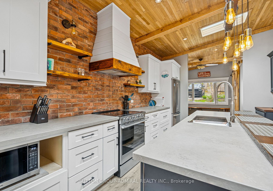 1023-kirkpatrick-lane-bracebridge-ontario-x13206792