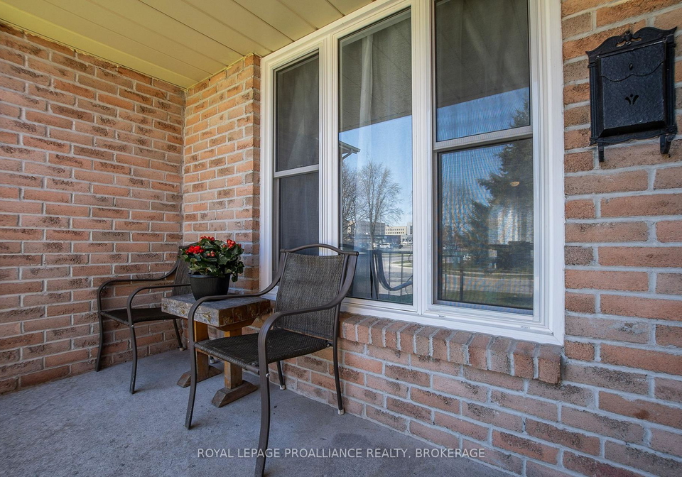 4-balmoral-court-kingston-ontario-x13206934