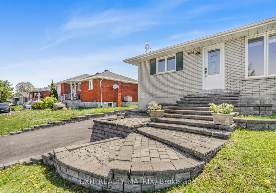 845-cartier-boulevard-hawkesbury-ontario-x13207190