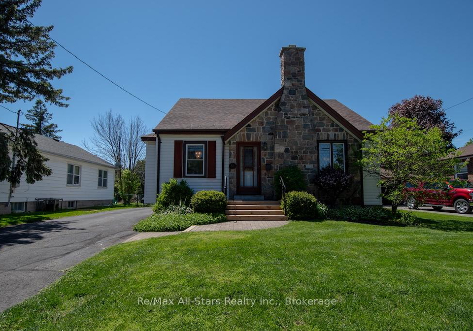 31-adelaide-street-s-kawartha-lakes-ontario-x13207274