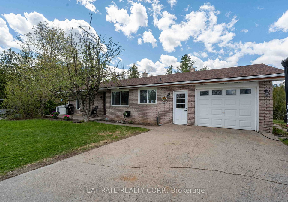 2086-mccrackens-landing-road-douro-dummer-ontario-x13207288