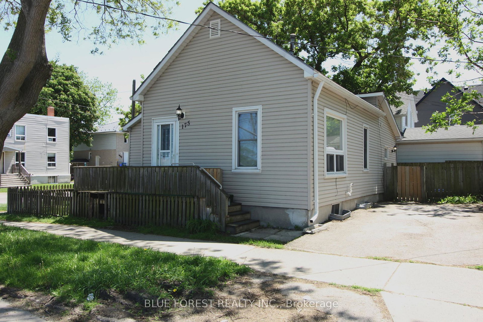 175-davis-street-sarnia-ontario-x13207474