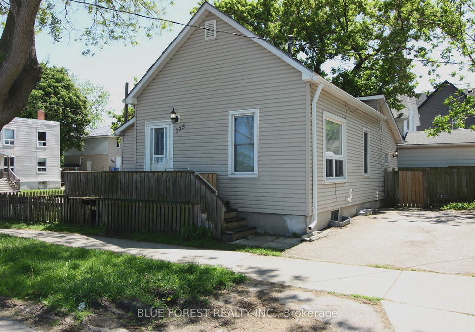 175-davis-street-sarnia-ontario-x13207474