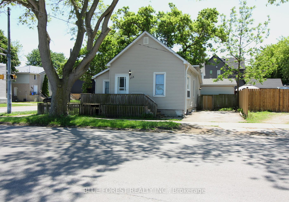 175-davis-street-sarnia-ontario-x13207474