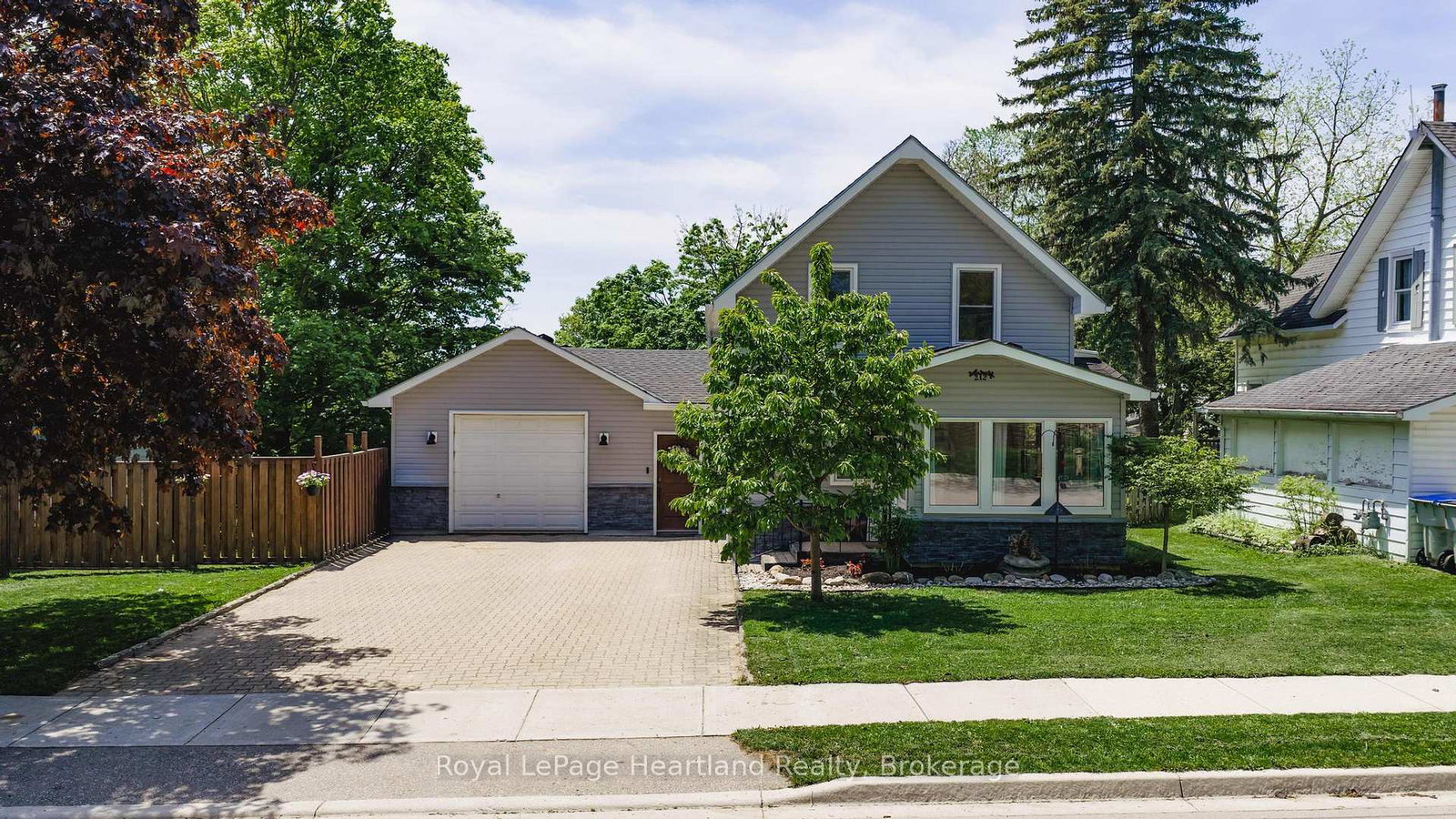 212-townsend-street-central-huron-ontario-x13207484