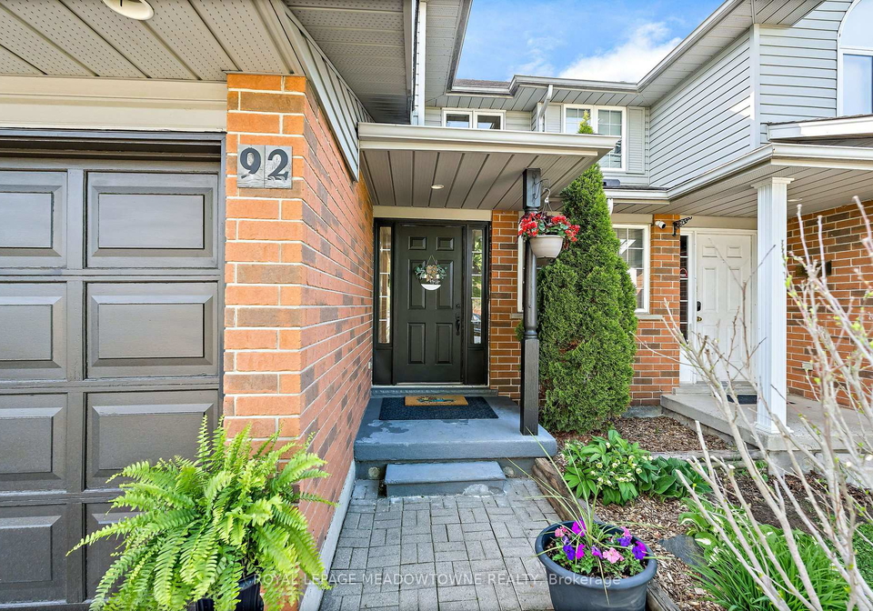 92-chesterton-lane-guelph-ontario-x13207612